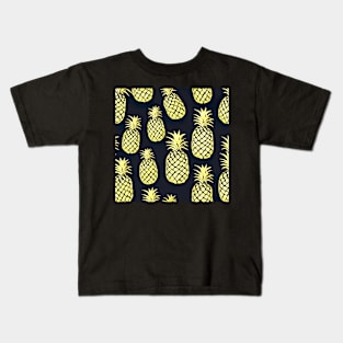 Golden pineapple pattern Kids T-Shirt